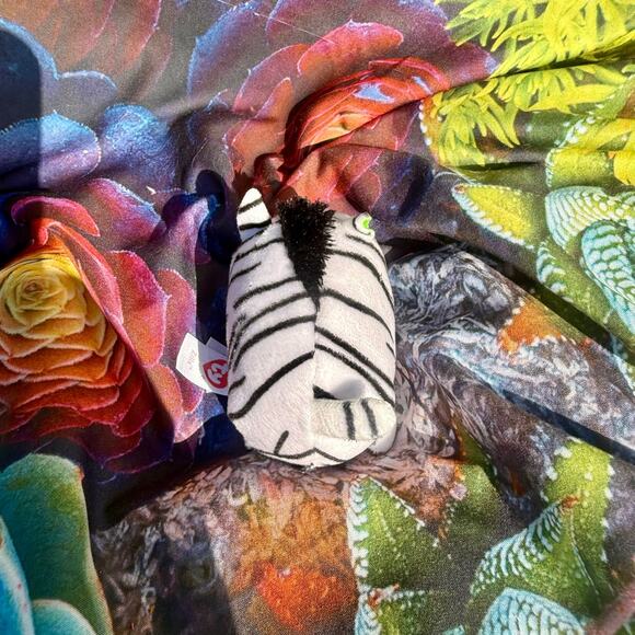 Mini TY Beanie Boo Zilla™ Plush - Miniature Stuffed Animal Toy 3-4" Collectible - Picture 3 of 4